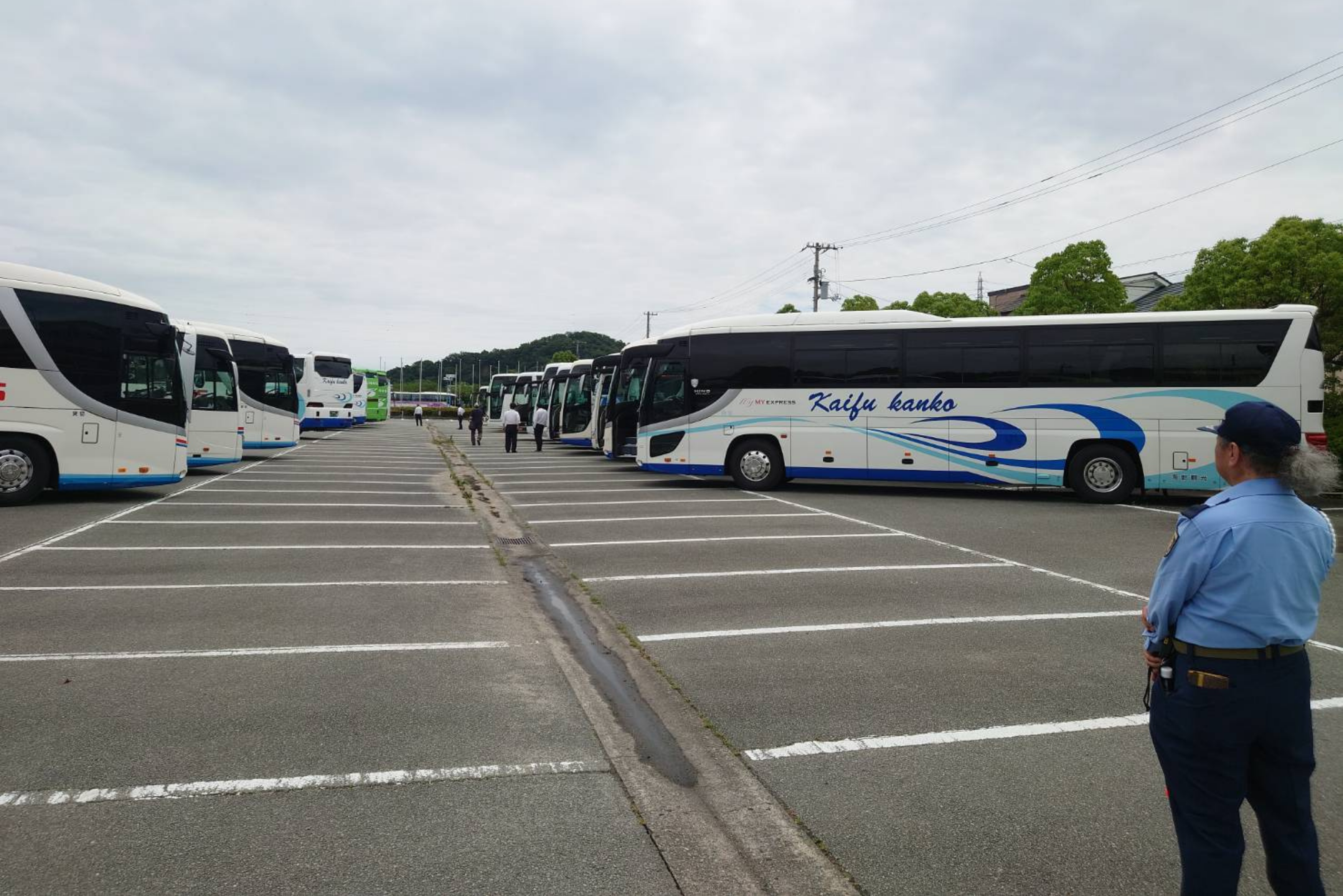 アスティとくしま 駐車場警備風景2